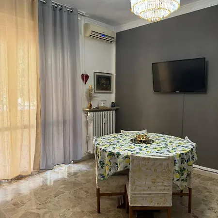 Zai Fiera Flat - 10 Min To Center With Private Parking Apartment *